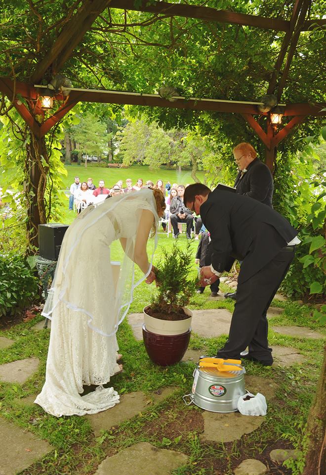 photo by Holly Grace Photography